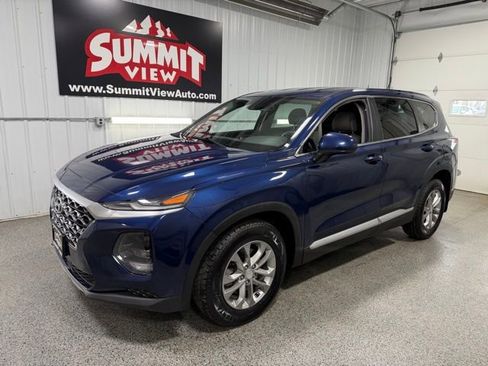 Used 2020 Hyundai Santa Fe SE image 1