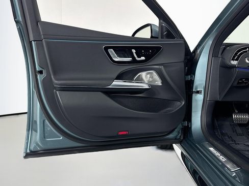 New 2026 Mercedes-Benz E 53 AMG e 4MATIC Sedan image 20