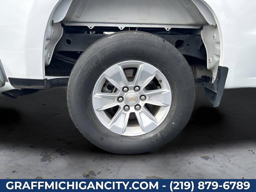 Used 2025 Chevrolet Silverado 1500 LT AWD/4WD image 34