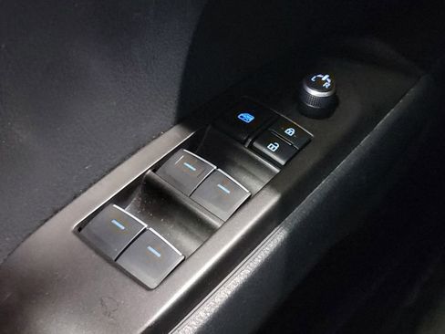 Used 2023 Toyota Camry XSE image 20