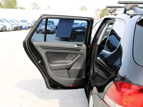 Used 2014 Volkswagen Jetta TDI image 30