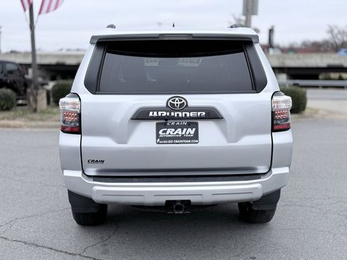 Used 2024 Toyota 4Runner TRD Off-Road Premium image 6