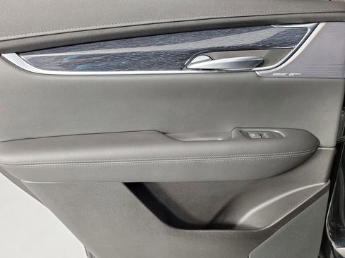 Certified 2023 Cadillac XT5 Premium Luxury AWD/4WD image 14