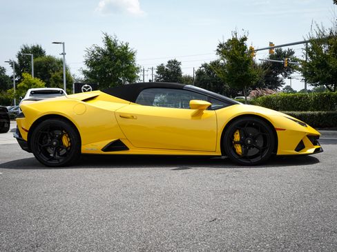 Used 2020 Lamborghini Huracan EVO AWD/4WD image 11