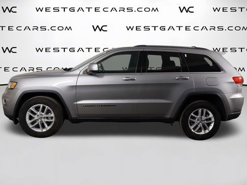 Used 2017 Jeep Grand Cherokee Laredo w/ Quick Order Package 23E AWD/4WD image 5
