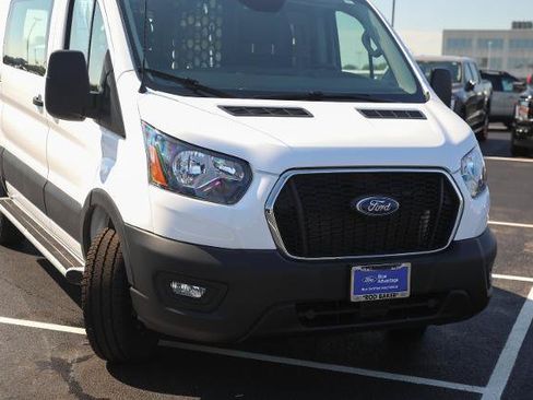 Certified 2025 Ford Transit 250 Low Roof w/ Exterior Upgrade Package RWD image 4