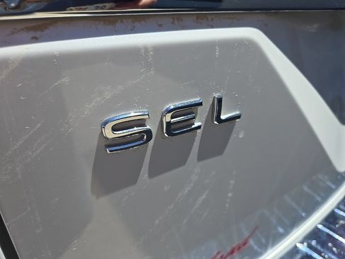 Used 2024 Volkswagen Atlas SEL Premium R-Line AWD/4WD image 19