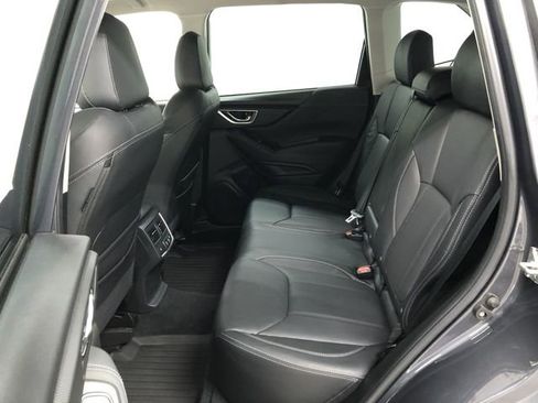 Used 2022 Subaru Forester Touring AWD/4WD image 27