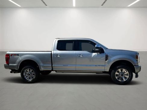 Used 2022 Ford F350 Platinum AWD/4WD image 3