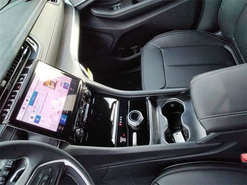 New 2025 Jeep Grand Cherokee Limited w/ Trailer Tow Package image 23