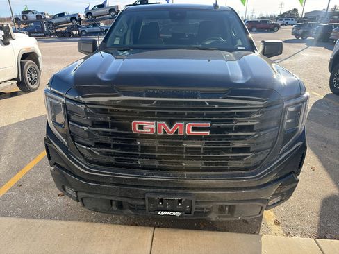 Used 2025 GMC Sierra 1500 Elevation image 8