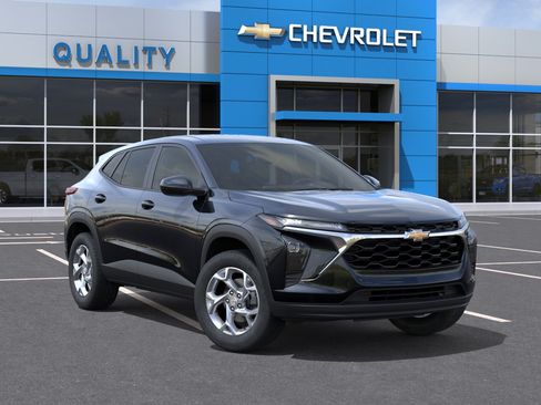 New 2026 Chevrolet Trax LS w/ LS Convenience Package FWD image 31