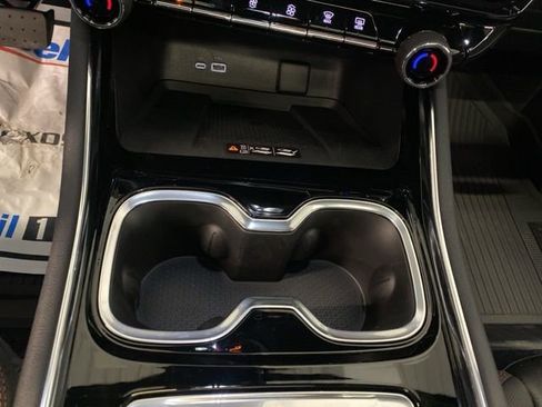 New 2026 Chevrolet Traverse RS w/ LPO, Floor Liner Package AWD/4WD image 24
