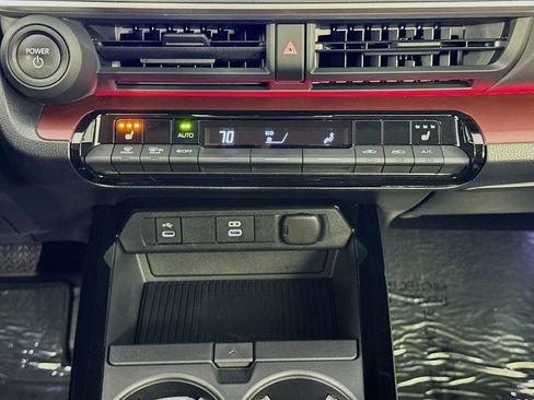 Used 2024 Toyota Prius Prime image 39