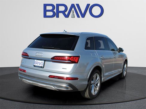 Used 2024 Audi Q7 3.0T Premium Plus image 5