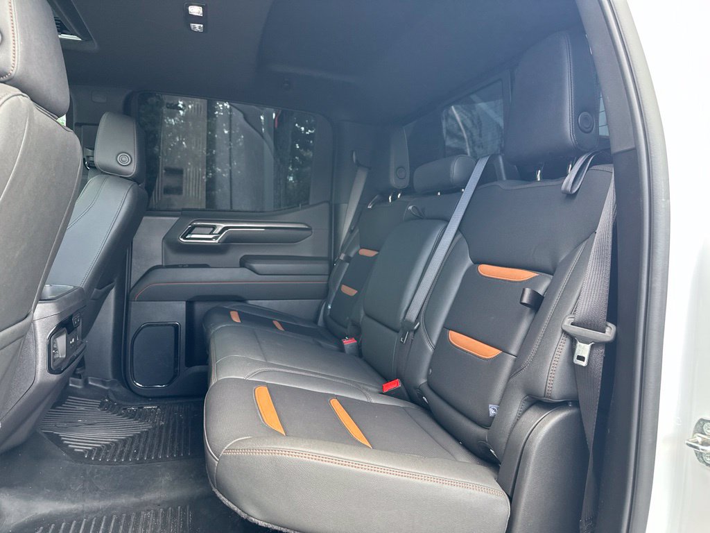 Used 2024 GMC Sierra 1500 AT4 w/ Technology Package AWD/4WD image 34