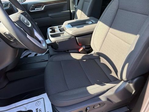 New 2026 GMC Sierra 1500 Elevation w/ Elevation Select Package AWD/4WD image 18