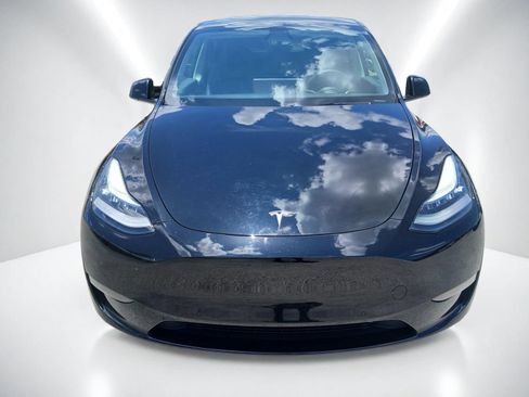 Used 2021 Tesla Model Y Long Range AWD/4WD image 3