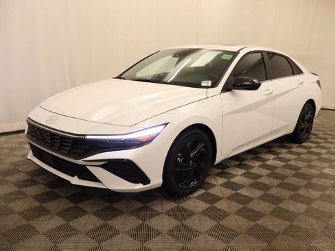 Used 2026 Hyundai Elantra SEL Sport Premium FWD image 1
