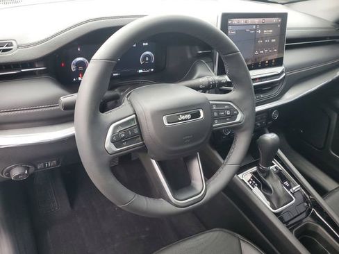 Used 2023 Jeep Compass High Altitude w/ Driver Assist Group I AWD/4WD image 19