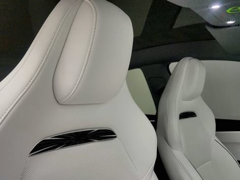 Used 2026 Tesla Model Y Performance AWD/4WD image 35