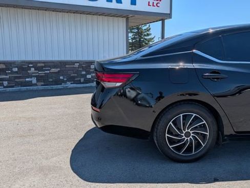 Used 2022 Nissan Sentra S FWD image 19