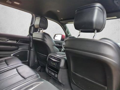 Used 2022 Jeep Wagoneer Series III image 21