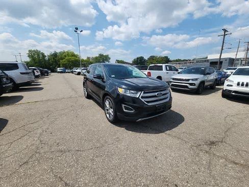 Used 2015 Ford Edge Titanium w/ Equipment Group 301A AWD/4WD image 7