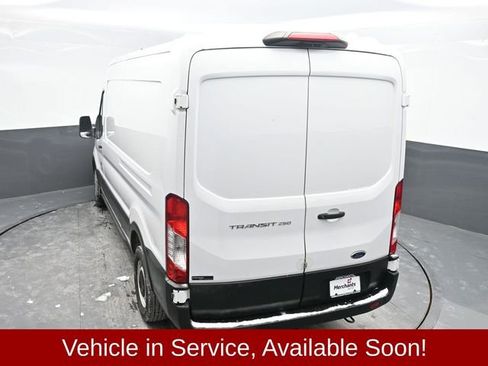 Used 2022 Ford Transit 250 Medium Roof w/ Load Area Protection Package image 26