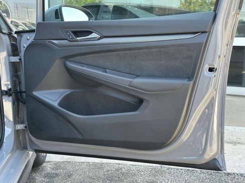 New 2026 Volkswagen GTI SE FWD image 9