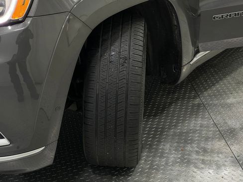 Used 2021 Jeep Grand Cherokee Summit w/ Platinum Series Group image 37