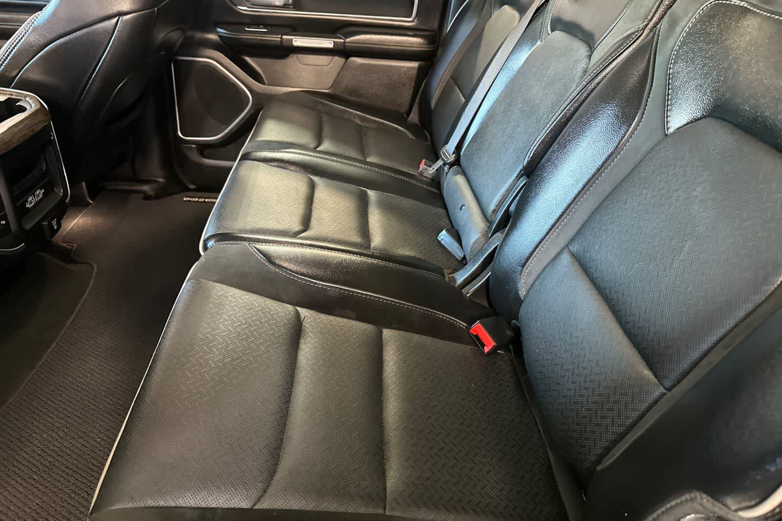 Used 2020 RAM 1500 Laramie AWD/4WD image 5