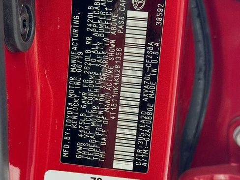 Used 2019 Toyota Camry L image 38