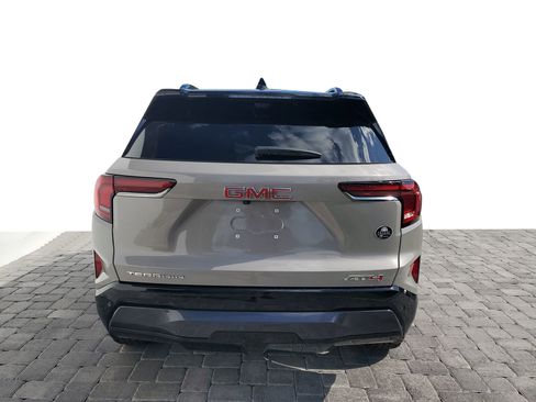 Certified 2026 GMC Terrain AT4 w/ Convenience Package III AWD/4WD image 5