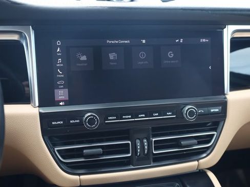 Used 2019 Porsche Macan AWD/4WD image 17