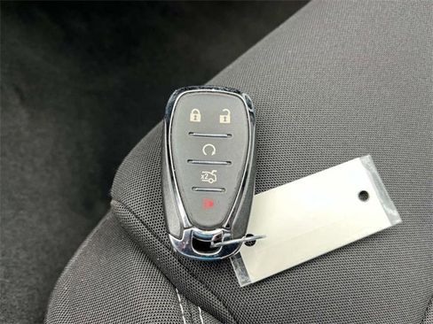 Used 2023 Chevrolet Camaro LT image 31