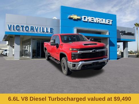 Used 2024 Chevrolet Silverado 2500 LT w/ Convenience Package AWD/4WD image 3