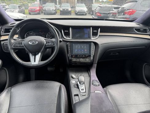 Used 2019 INFINITI QX50 Essential w/ Sensory Package AWD/4WD image 16