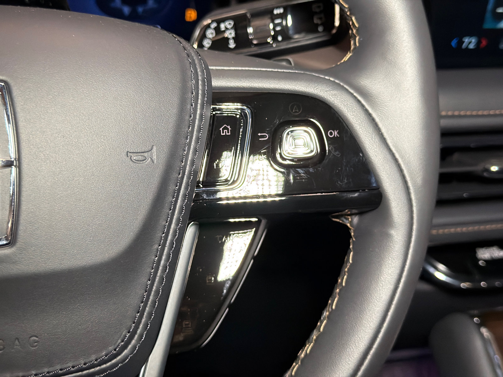 New 2027 Lincoln Aviator Reserve AWD/4WD image 23