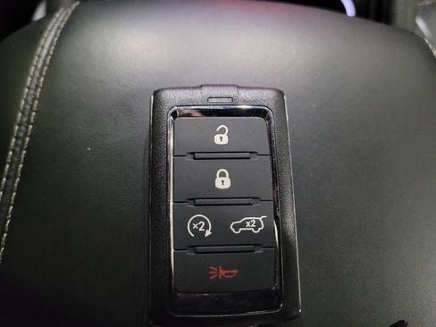 Used 2022 Jeep Grand Cherokee L Overland AWD/4WD image 32