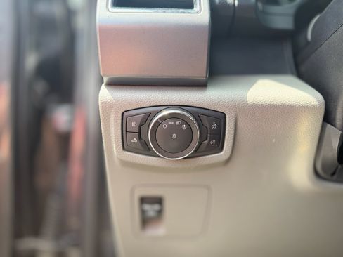 Used 2020 Ford F150 XLT AWD/4WD image 40