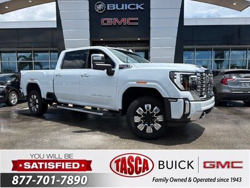 Used 2026 GMC Sierra 3500 Denali w/ Denali Reserve Package AWD/4WD image 1