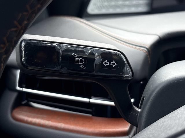 New 2027 Lincoln Navigator Black Label AWD/4WD image 24