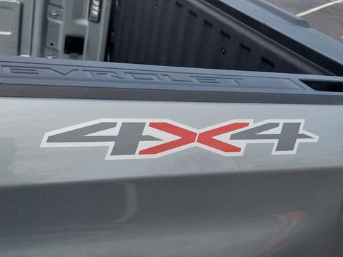 Used 2025 Chevrolet Silverado 1500 LT image 42