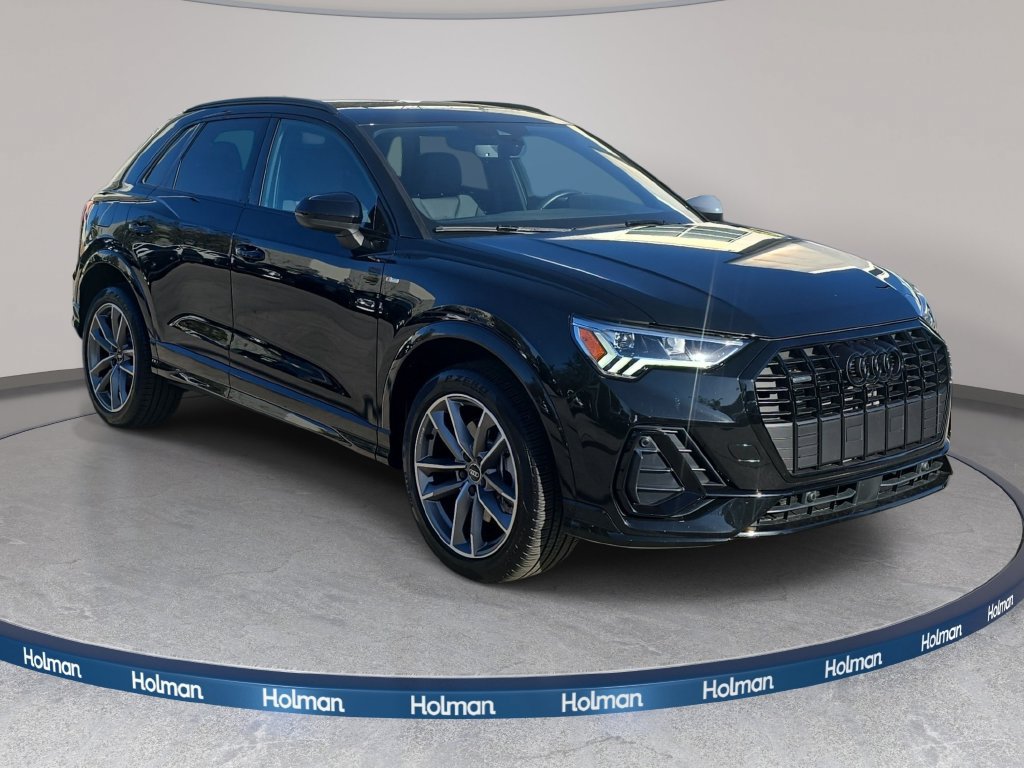 Used 2025 Audi Q3 2.0T Premium w/ Convenience Package AWD/4WD image 4
