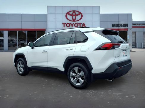 Certified 2025 Toyota RAV4 XLE w/ Convenience Package FWD image 3