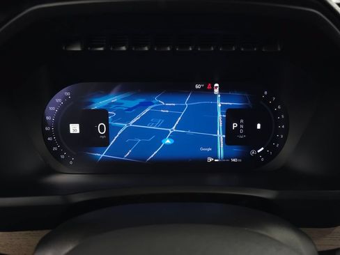 Certified 2025 Volvo XC90 B5 Plus AWD/4WD image 21