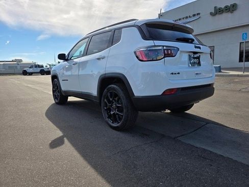 New 2026 Jeep Compass Latitude image 5