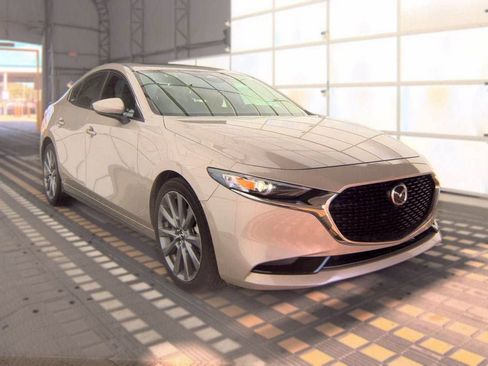 Used 2025 MAZDA MAZDA3 s FWD image 3