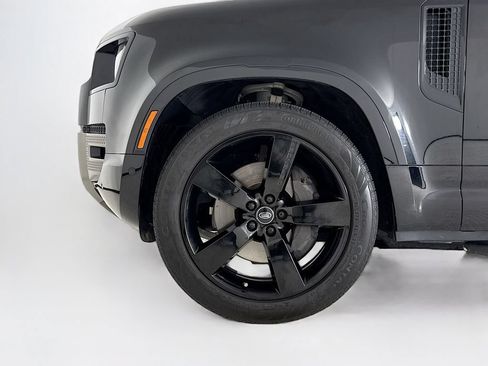 Used 2023 Land Rover Defender 110 X-Dynamic SE AWD/4WD image 27